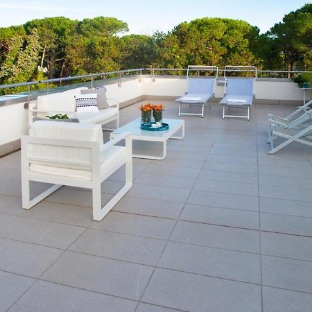 Villa Riva Beachfront Lignano Sabbiadoro Exterior foto